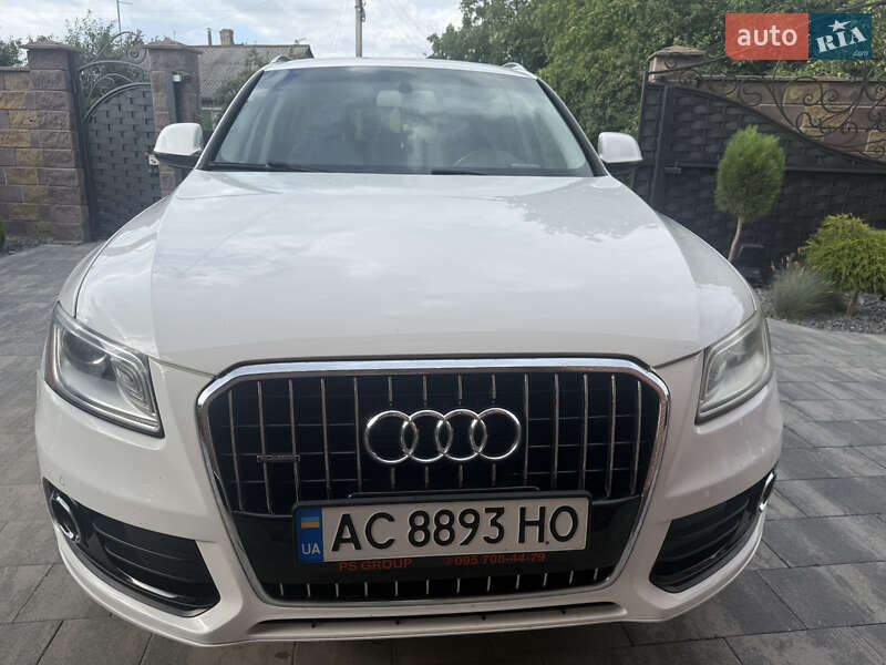Внедорожник / Кроссовер Audi Q5 2012 в 