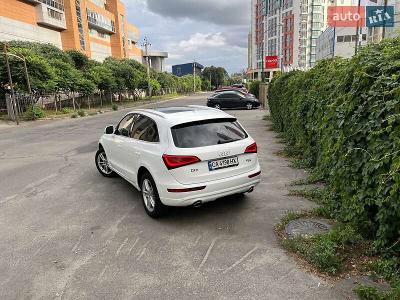 Позашляховик / Кросовер Audi Q5 2013 в Києві