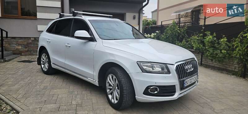 Внедорожник / Кроссовер Audi Q5 2013 в 