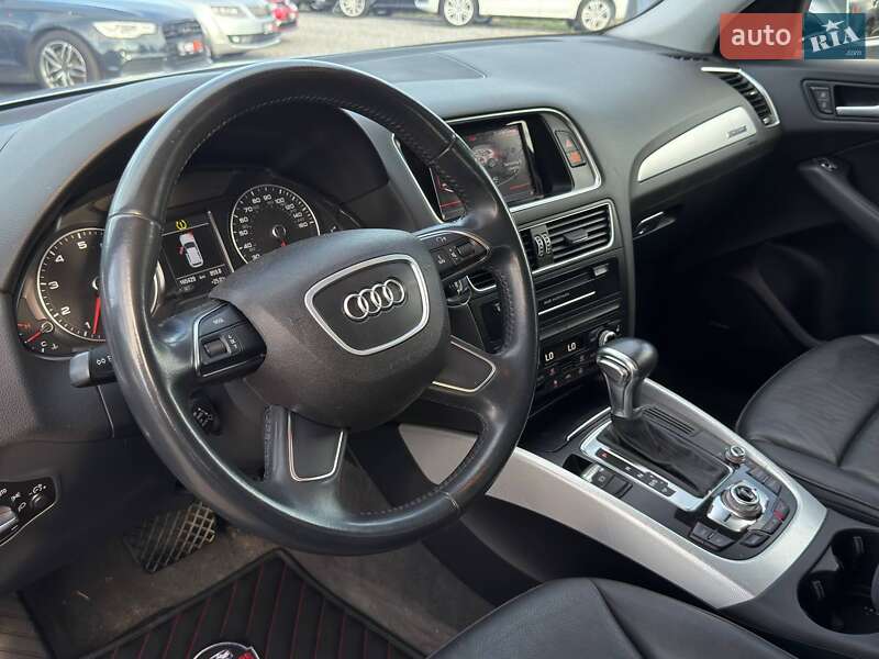 Позашляховик / Кросовер Audi Q5 2016 в Харкові