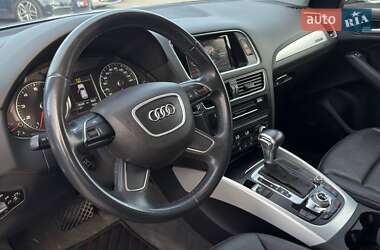 Позашляховик / Кросовер Audi Q5 2016 в 