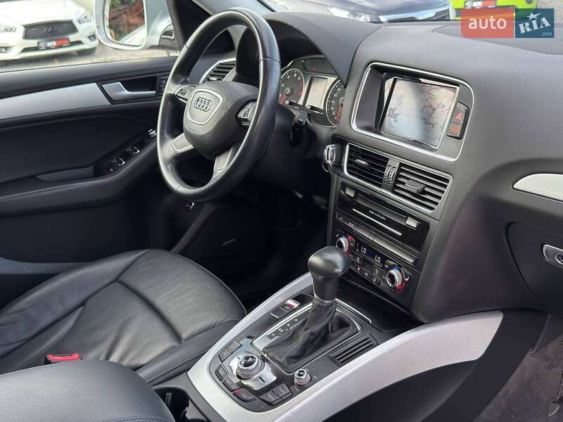 Позашляховик / Кросовер Audi Q5 2016 в Харкові