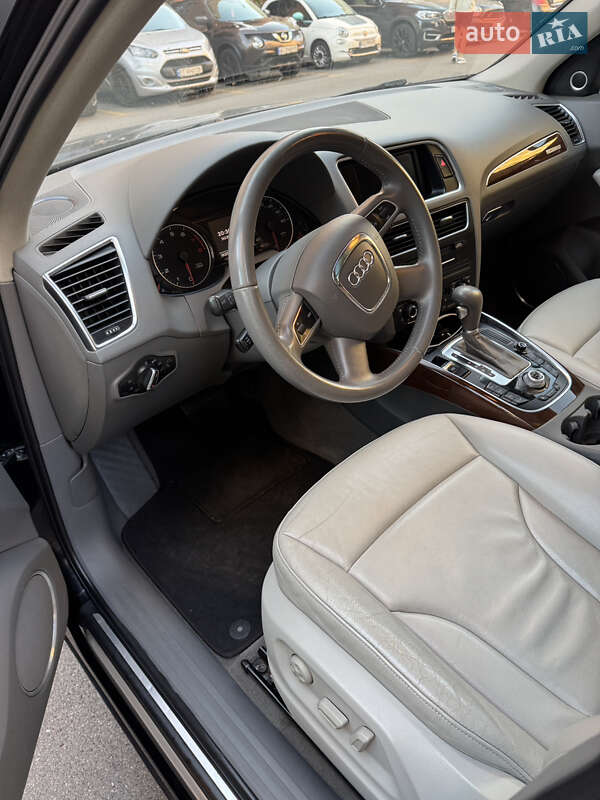 Позашляховик / Кросовер Audi Q5 2012 в Києві