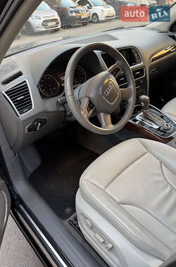 Внедорожник / Кроссовер Audi Q5 2012 в 