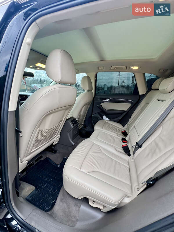 Внедорожник / Кроссовер Audi Q5 2015 в Долине