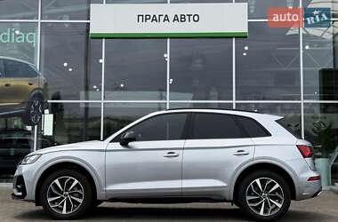 Внедорожник / Кроссовер Audi Q5 2022 в 