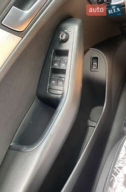 Внедорожник / Кроссовер Audi Q5 2010 в 