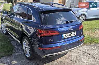 Внедорожник / Кроссовер Audi Q5 2017 в 