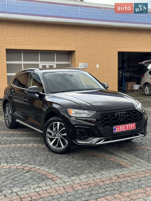 Позашляховик / Кросовер Audi Q5 2021 в Луцьку