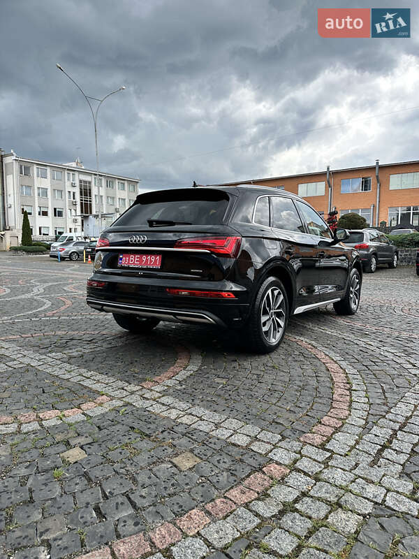 Позашляховик / Кросовер Audi Q5 2021 в Луцьку