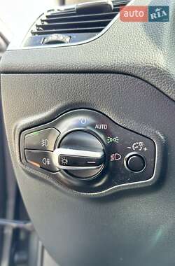 Позашляховик / Кросовер Audi Q5 2012 в 