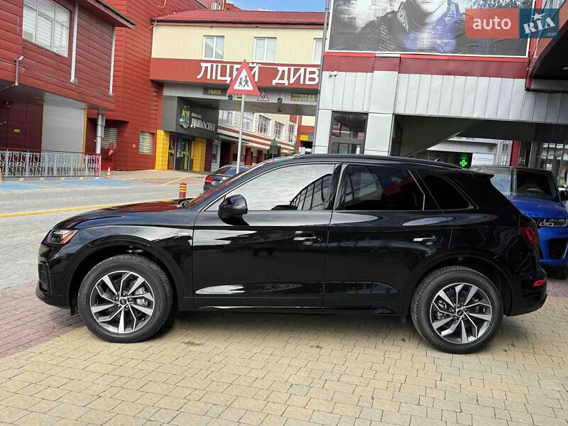 Позашляховик / Кросовер Audi Q5 2024 в Львові