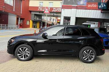 Внедорожник / Кроссовер Audi Q5 2024 в 