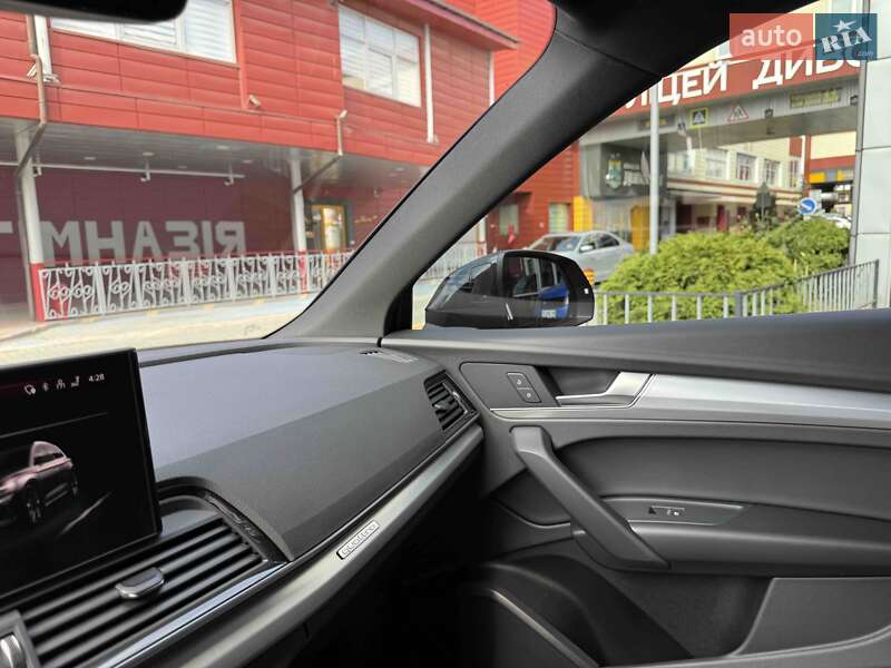 Позашляховик / Кросовер Audi Q5 2024 в Львові
