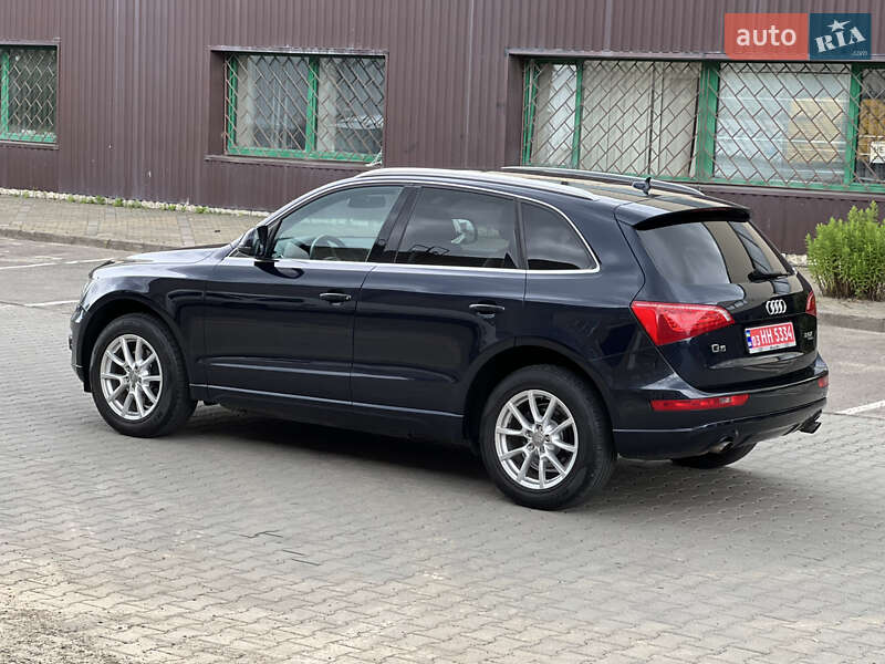 Позашляховик / Кросовер Audi Q5 2010 в Луцьку