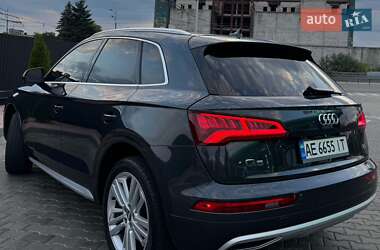 Позашляховик / Кросовер Audi Q5 2018 в 