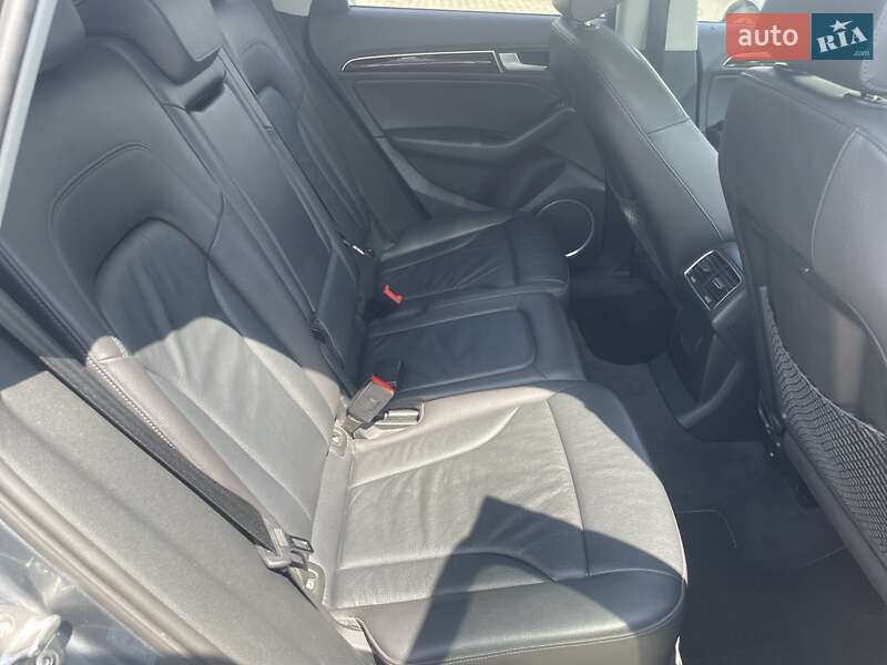 Внедорожник / Кроссовер Audi Q5 2015 в Львове