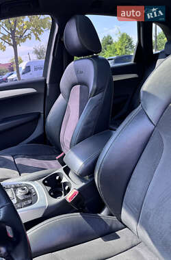Внедорожник / Кроссовер Audi Q5 2011 в 