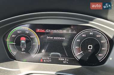 Внедорожник / Кроссовер Audi Q5 2021 в 