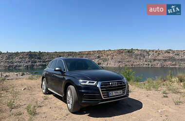 Внедорожник / Кроссовер Audi Q5 2017 в Кривом Роге