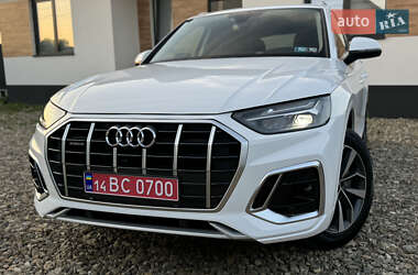 Внедорожник / Кроссовер Audi Q5 2021 в 