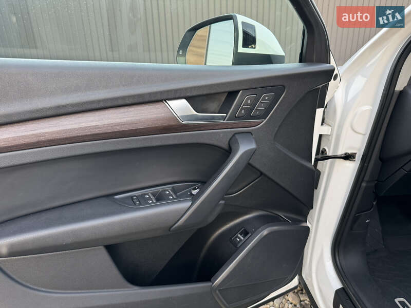 Внедорожник / Кроссовер Audi Q5 2021 в Стрые