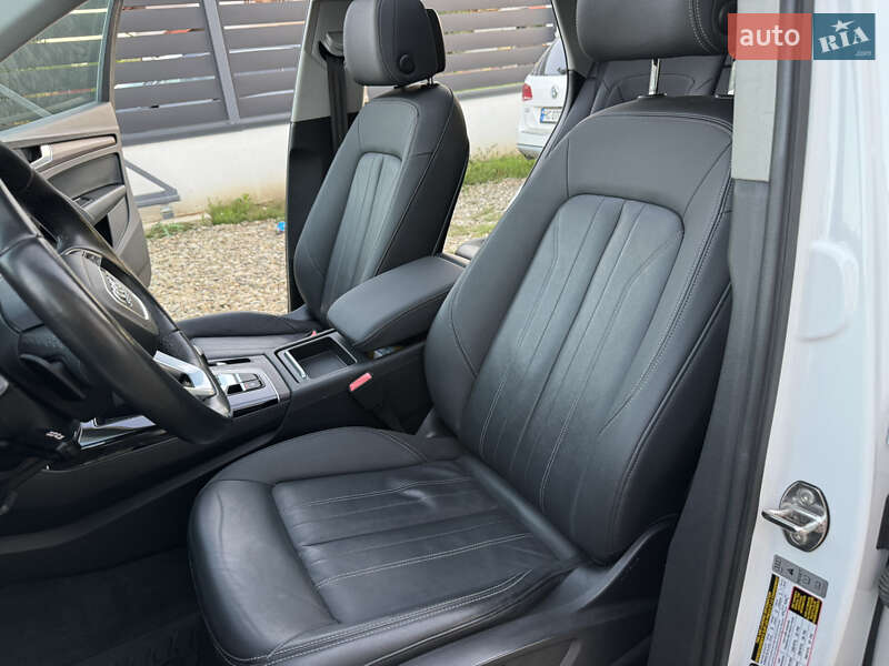 Внедорожник / Кроссовер Audi Q5 2021 в Стрые