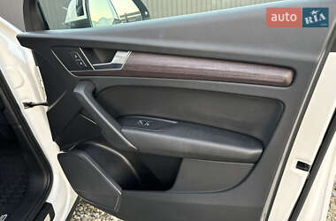 Внедорожник / Кроссовер Audi Q5 2021 в 