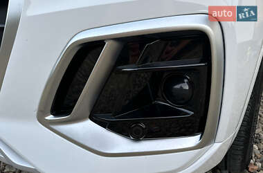 Внедорожник / Кроссовер Audi Q5 2021 в 
