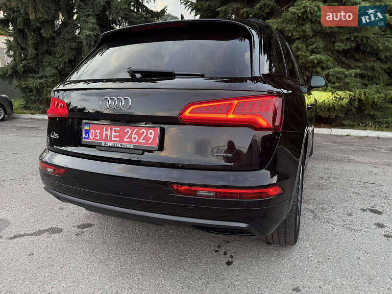 Позашляховик / Кросовер Audi Q5 2019 в Києві