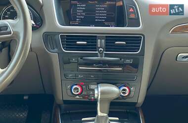 Внедорожник / Кроссовер Audi Q5 2015 в 