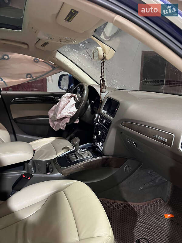 Внедорожник / Кроссовер Audi Q5 2012 в Камне-Каширском