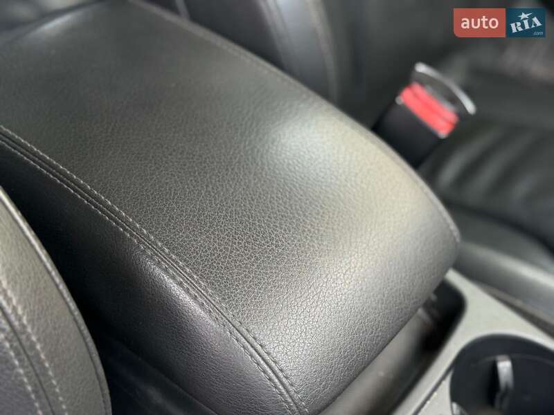 Внедорожник / Кроссовер Audi Q5 2015 в Одессе