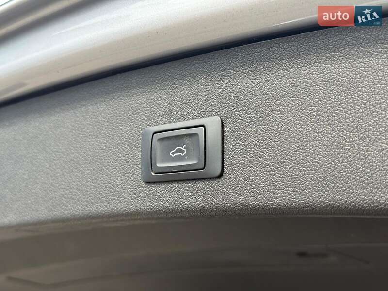 Внедорожник / Кроссовер Audi Q5 2015 в Одессе