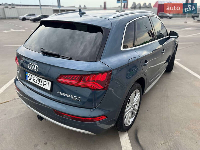 Внедорожник / Кроссовер Audi Q5 2018 в Киеве