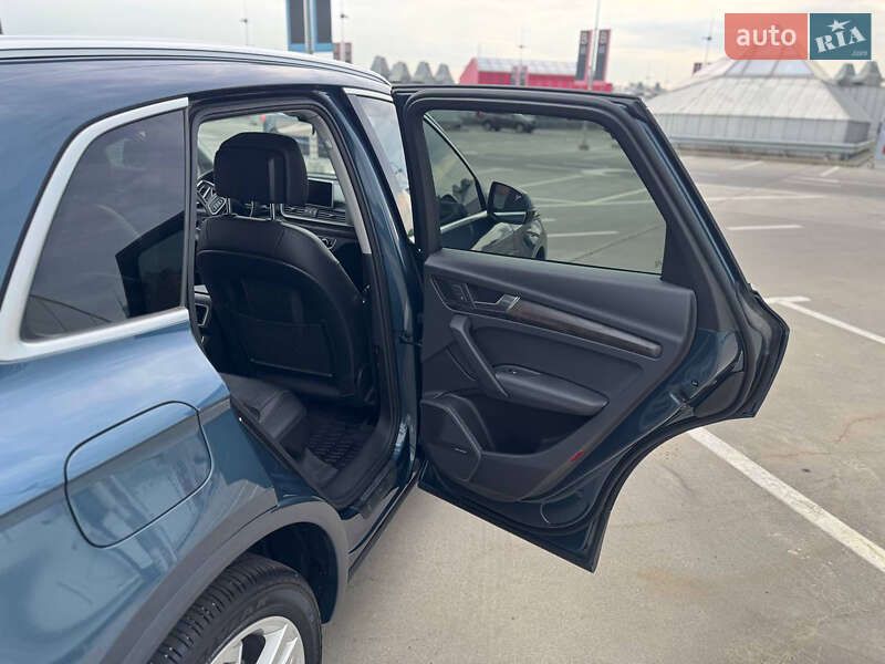 Внедорожник / Кроссовер Audi Q5 2018 в Киеве