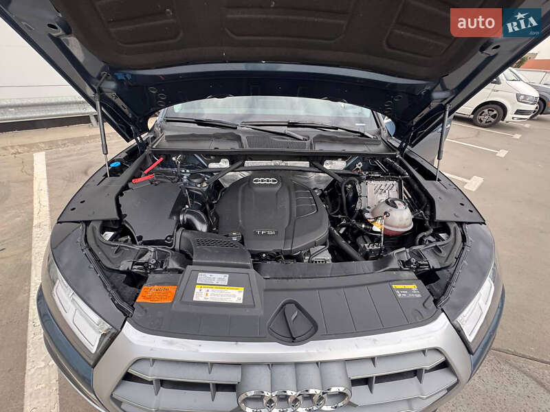 Внедорожник / Кроссовер Audi Q5 2018 в Киеве