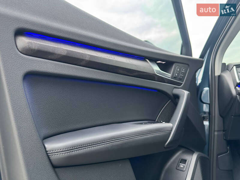 Внедорожник / Кроссовер Audi Q5 2018 в Киеве