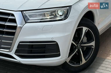 Внедорожник / Кроссовер Audi Q5 2020 в 