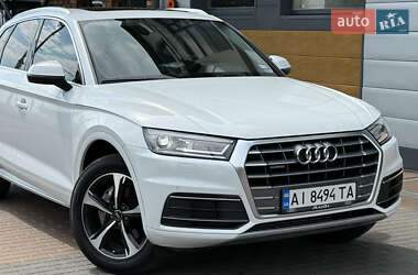 Внедорожник / Кроссовер Audi Q5 2020 в 