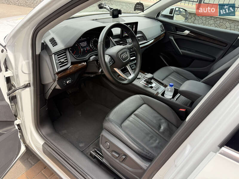 Внедорожник / Кроссовер Audi Q5 2020 в Белой Церкви