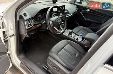 Внедорожник / Кроссовер Audi Q5 2020 в 