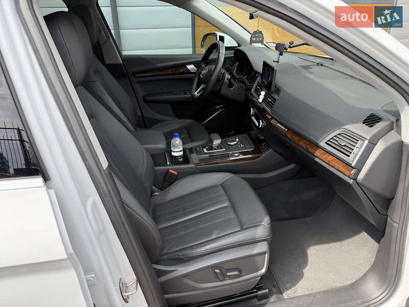 Внедорожник / Кроссовер Audi Q5 2020 в Белой Церкви