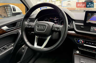 Внедорожник / Кроссовер Audi Q5 2020 в 