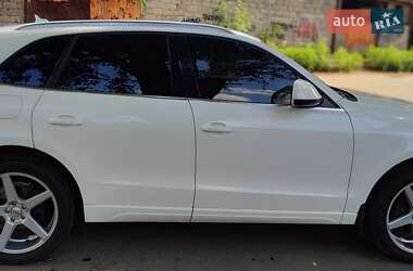 Внедорожник / Кроссовер Audi Q5 2009 в Днепре