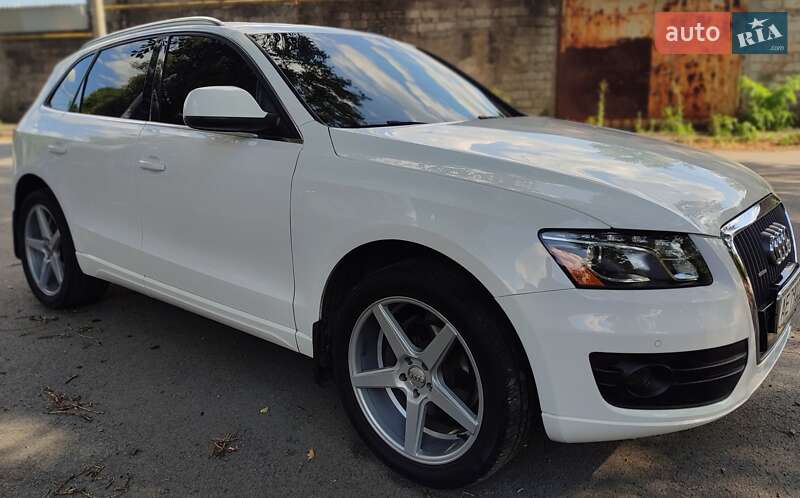 Внедорожник / Кроссовер Audi Q5 2009 в Днепре