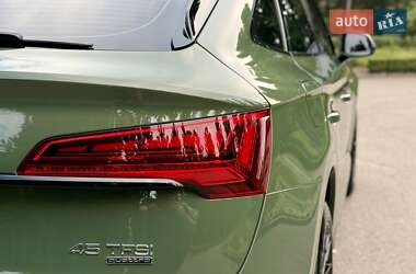 Внедорожник / Кроссовер Audi Q5 2021 в 