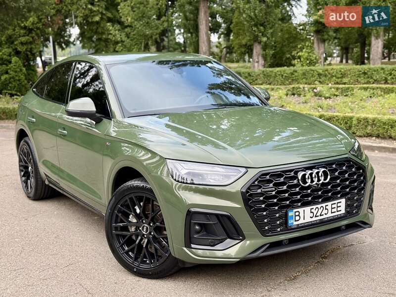 Позашляховик / Кросовер Audi Q5 2021 в Києві