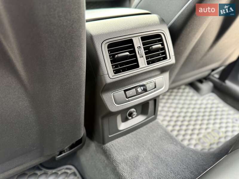 Позашляховик / Кросовер Audi Q5 2021 в Києві