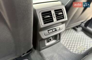 Внедорожник / Кроссовер Audi Q5 2021 в 
